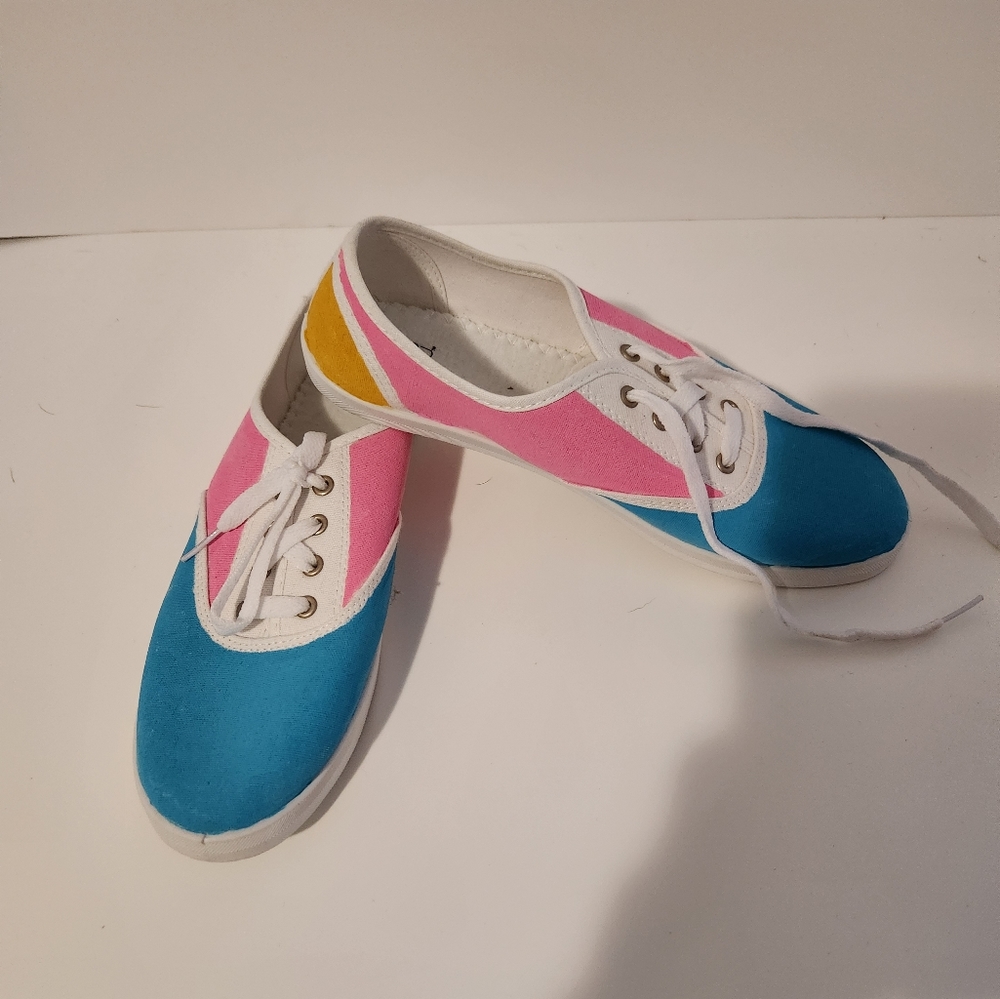 A casual shoe
